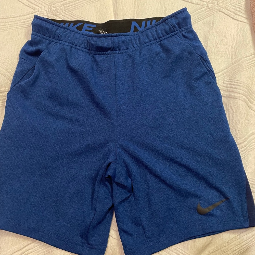 Nike Athletic shorts Men's Small